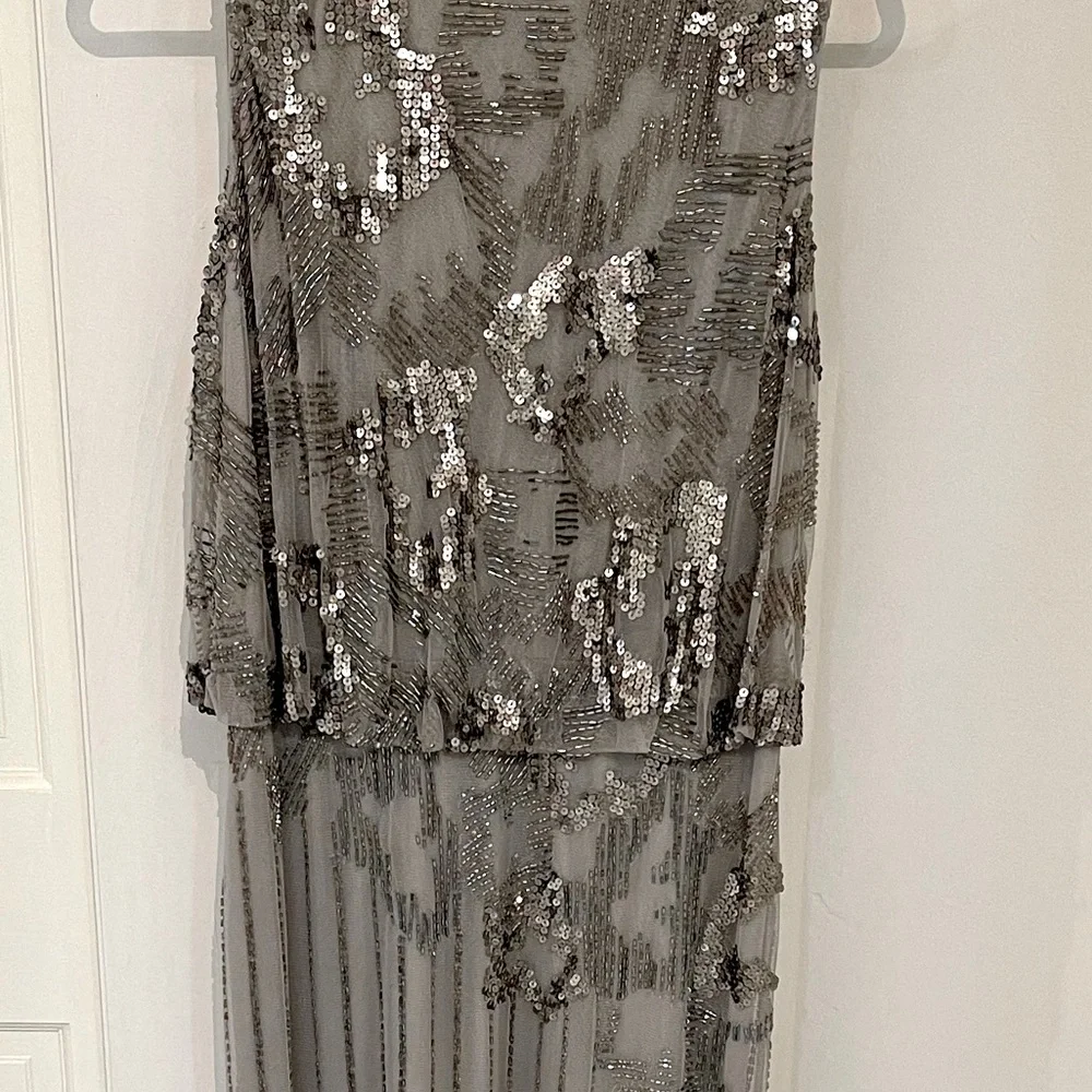 Marina sequin gown. Size 12 BUT FITS 8 - Picture 4 of 4